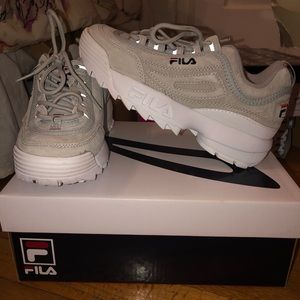 Fila ll Suede 🤍